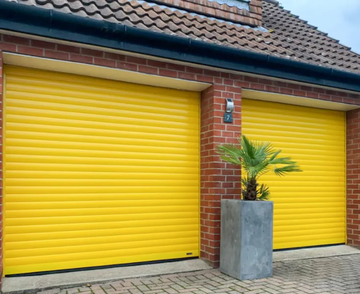 Roller Garage Doors of Aluminum